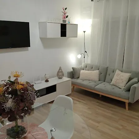 Appartement Amor, Emoción Y Más, Auténtico Céntrico Climatizado,con Wifi, Cercano A La Catedral Y Estaciones *